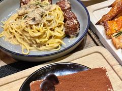 -Common Table · Brunch & Coffee