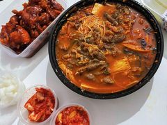 加芝士部队火锅-MI WU FACTORY米屋美食工厂餐厅(绿地店)