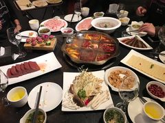 -小天鹅火锅·一线江景洪鼎旗舰店(洪崖洞店)