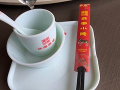 -乔家小院•非遗驴肉•本地小海鲜(滨河路店)