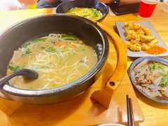 -勺子米线·云南传统小吃市集(四方街店)