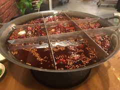 -白乐天毛肚火锅馆(解放碑店)
