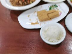 -湖南人家湘菜馆(镇江路店)
