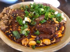 -谢老五跷脚牛肉·非遗传承店