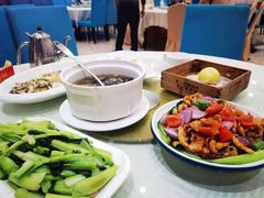 -巨元河鲜酒楼·清远特色菜名店(英德店)