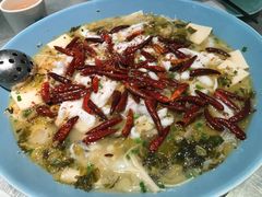 -姚姚酸菜鱼·金戈戈香港豉油鸡(喜荟城联名店)
