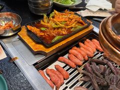 -臻牛烤肉