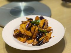 -关东小磨东北菜(上海长风大悦城店)