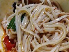 -小熊纪称盘麻辣烫