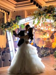 -艾米丽婚纱礼服