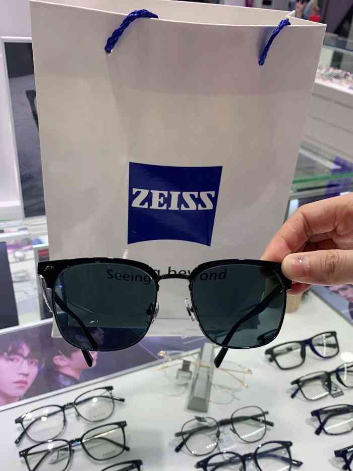 华东眼镜蔡司总代理(哈站店)-"又再次回购!真是一家不错的店面!物美价