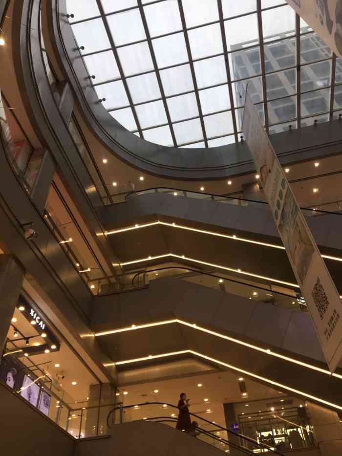 凯德广场(魅力城店)-"东西提不到,里面的服务员很热情帮忙,整栋.