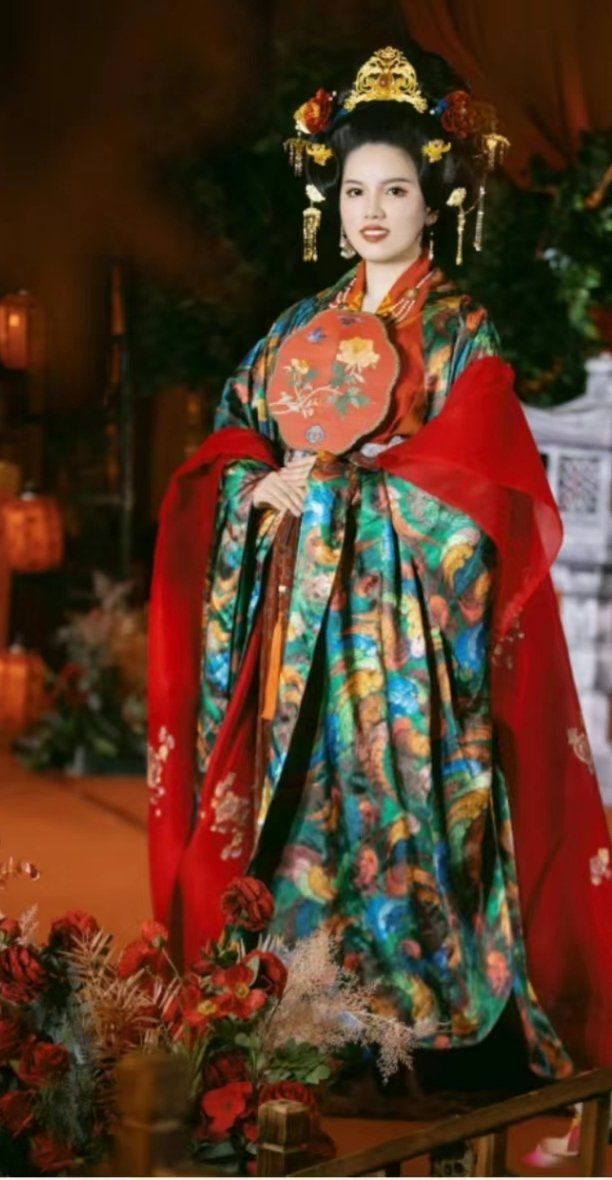 学习新思想,争做新青年之婚服4——唐制婚服