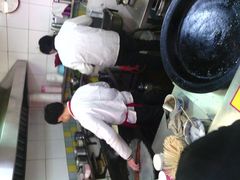 等位区-小路易生煎馆(前进五路店)