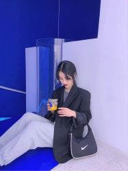 -Rise Hair上升造型