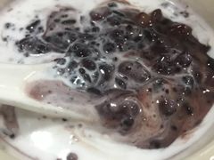 椰汁糯米黑珍珠-仁信双皮奶(东川路店)