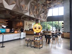 -星巴克臻选(杭州嘉里中心1F店)
