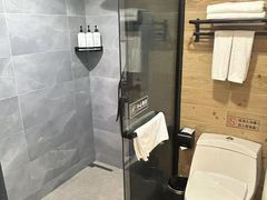 -闲隅江景艺术酒店(解放碑洪崖洞总店)