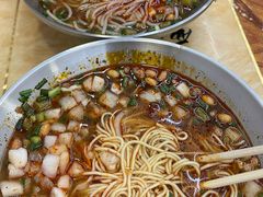 -覃肥叔桂林米粉(粮道街店)
