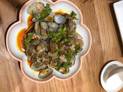 辣些鱼美味花蛤-辣些鱼·眉山老坛大骨酸菜鱼(南方商城店)