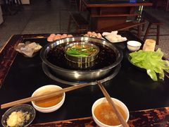 -邓莽子老火锅(中兴路总店)