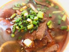 牛肉粉-中山牛肉肥肠粉面馆(军工社区店)