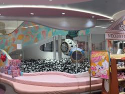 -奈尔宝·国风主题儿童乐园·亲子餐厅(豫园商城店)