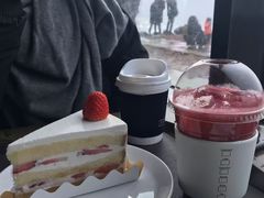 -Cafe Aewol Monsant