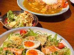 牛油果三文鱼沙拉-白石の深夜食堂(泰华店)
