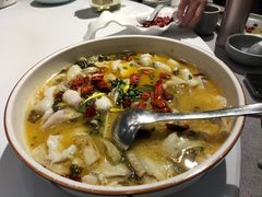 酸汤鲈鱼-YAFEE雅菲·粤菜·湘菜·融合菜(魏公村店)