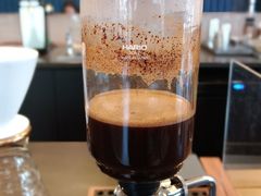 -星巴克臻选(上海虹桥新天地三店)