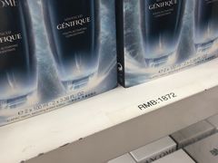 -雅典机场免税店
