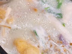 -大匠工房古船木艺术餐厅·猪肚鸡专门店(长白仙岛店)