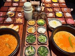 -银米·云南传统过桥米线(双廊黑金冠店)