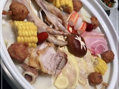 -三人行骨头王火锅(长寿店)
