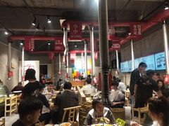 大堂-么肆烤肉·中式自助·烤肉大排档(街道口季佳PAI店)