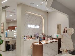 -HIMO海马体照相馆(上海华润CP静安店)