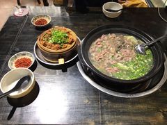 混烫汤锅-乐山食古香跷脚牛肉