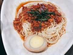 浓香卤肉干拌面-百事佳烧鸭牛腩(上海虹桥站店)