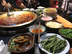 -王婆乔鲜鱼自助火锅(蜀汉路店)