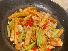 -佬麻雀·新湘菜(珠海金发购物中心店)