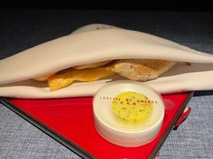 -弦月窗LUNETTE BY AMANDA(复兴路店)