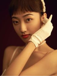 -易摄影婚纱摄影工作室
