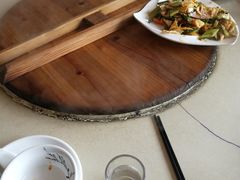 -三江鱼东北特色铁锅炖(骆驼店)