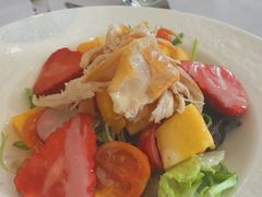 煙熏雞肉芒果草莓沙拉-哈布斯扒房(华发商都店)