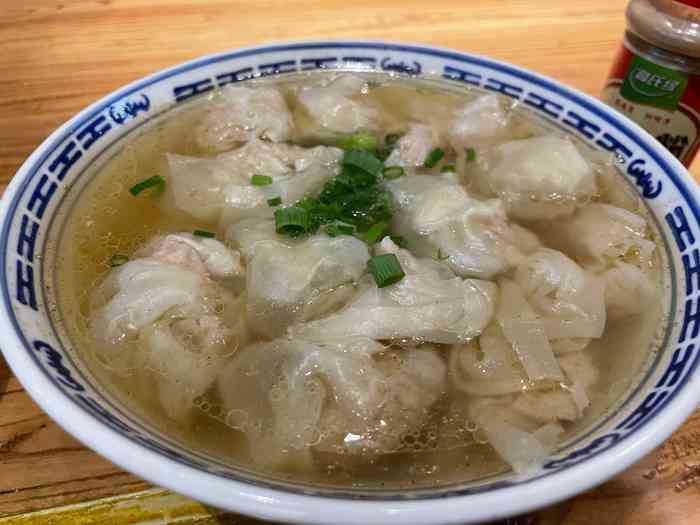 安徽料理柴爿馄饨(瞿溪路旗舰店)-"柴爿馄饨一直是小时候的美味.