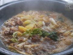 -粘豆包柴火铁锅炖