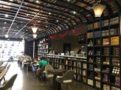 -钟书阁(松江泰晤士小镇店)