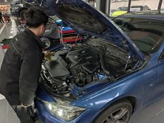 -爱车行 奥迪 奔驰 宝马 保时捷 路虎 专业 维修保养 原厂 奥迪改装升级 中心(静安店)