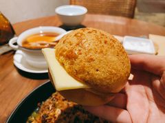 冰镇迷你菠萝油-来龙里 精致 东南亚餐室(万象城店)